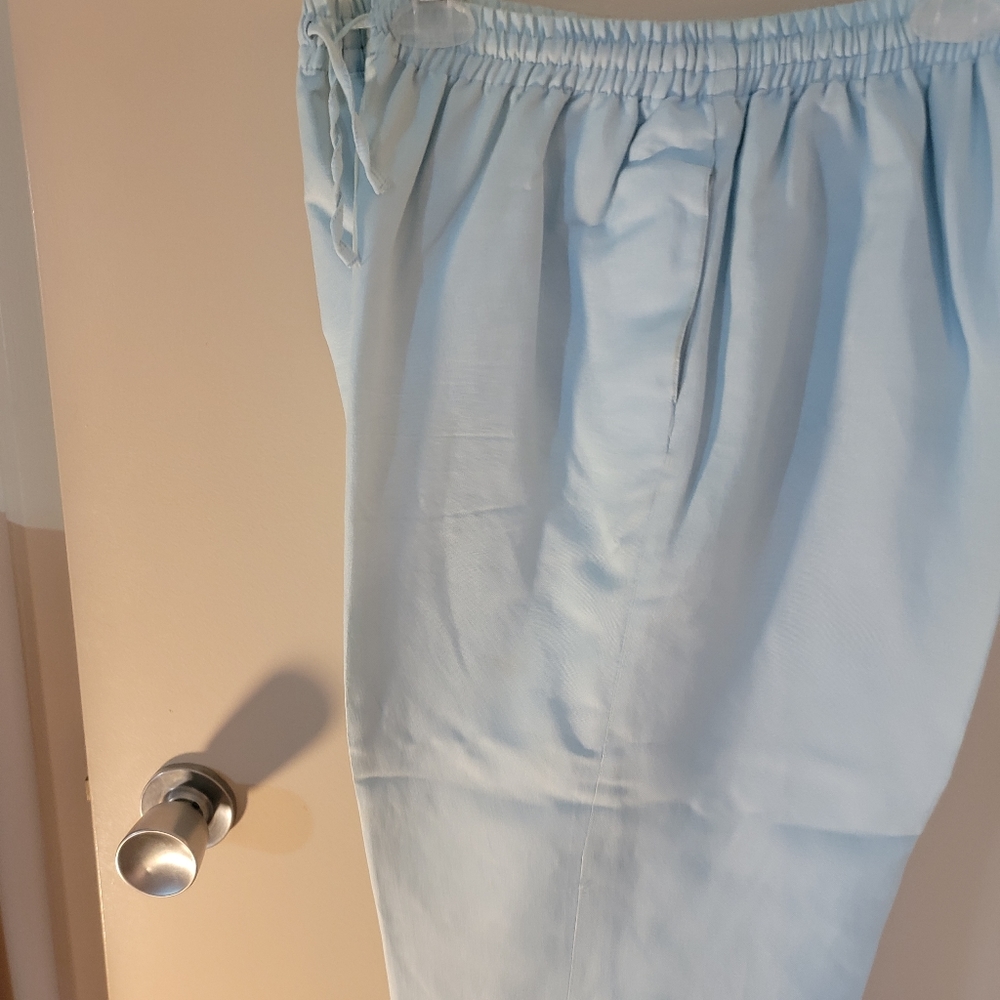 Capri pants set - Picture 6 of 6